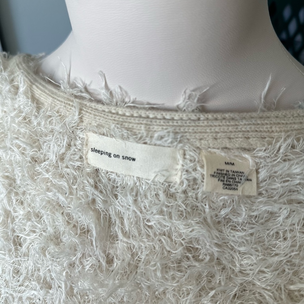 Anthropologie Sleeping on Snow short sleeve zip up fuzzy eyelash sweater Size M - Picture 7 of 8